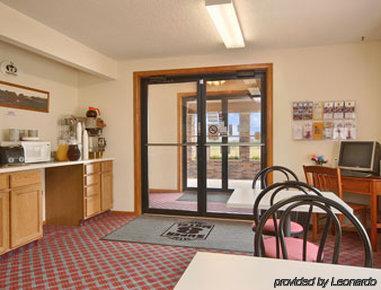Hotel Super 8 Winterset Restaurace fotografie